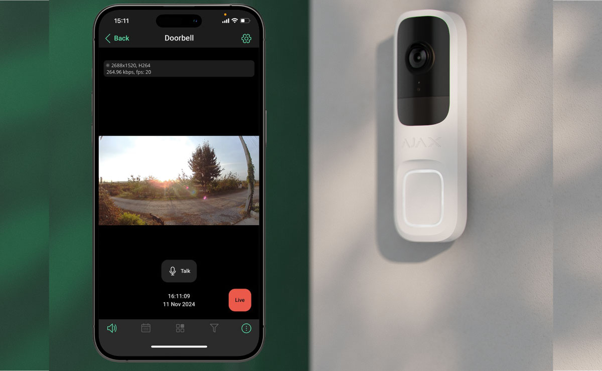 Lifestyle---Ajax-DoorBell-app-white-----ok