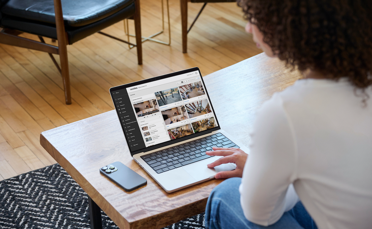 Monitoreo-Total-Connect-Showroom-Resideo.png